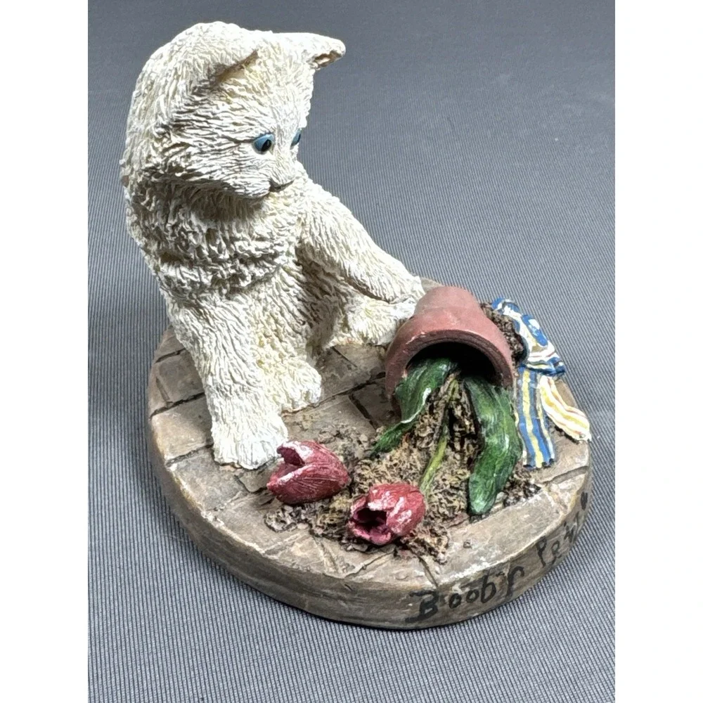 Whimsical LIVING STONE PERSIAN KITTEN 
